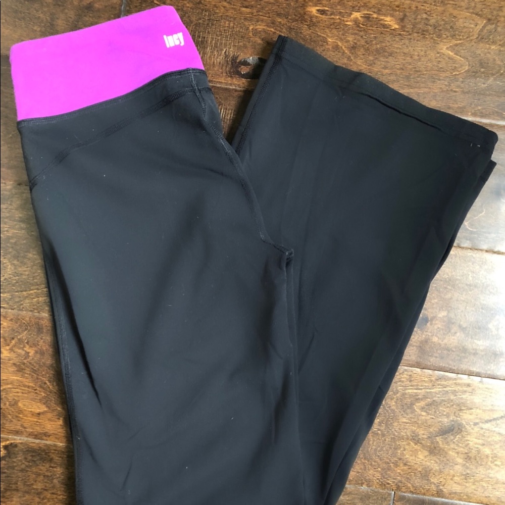 Lucy Yoga Pants